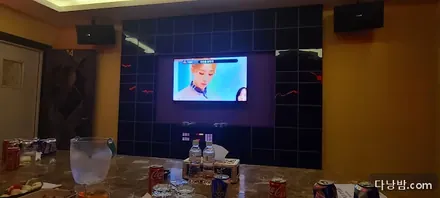 다낭 원오페라 가라오케 실내 사진 9/10 — 한강 서안 북측·하이쩌우 권역 가라오케